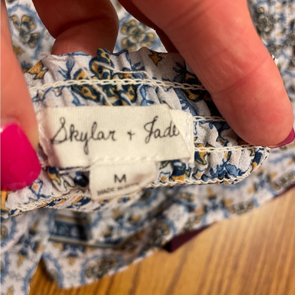 Skylar & Jade Printed Top Size M - Picture 5 of 6